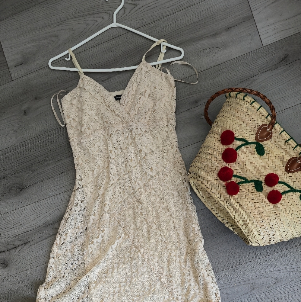Le Chateau Cream Lace Maxi Dress